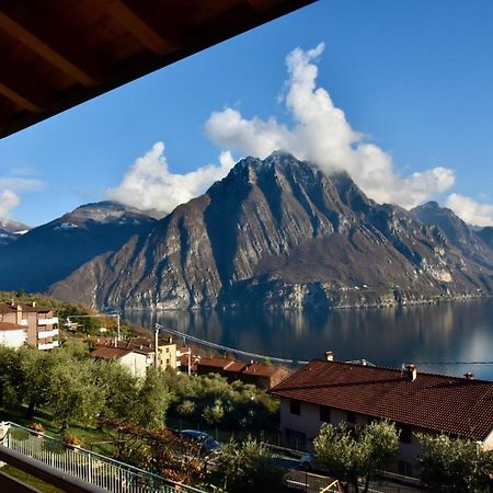 Casa Sissi Apartment Riva di Solto Exterior photo